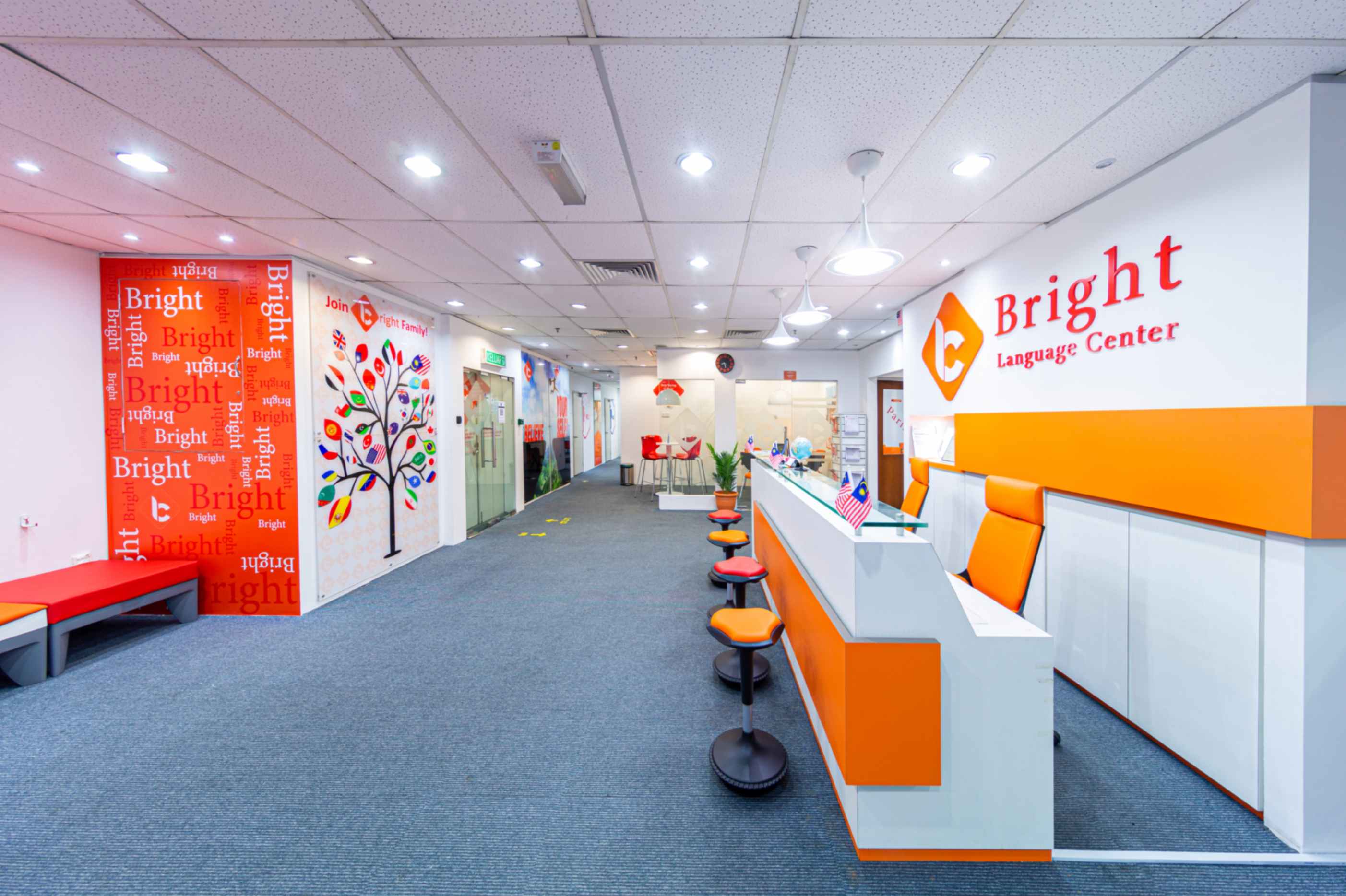 Язык center. Bright language School Malaysia.